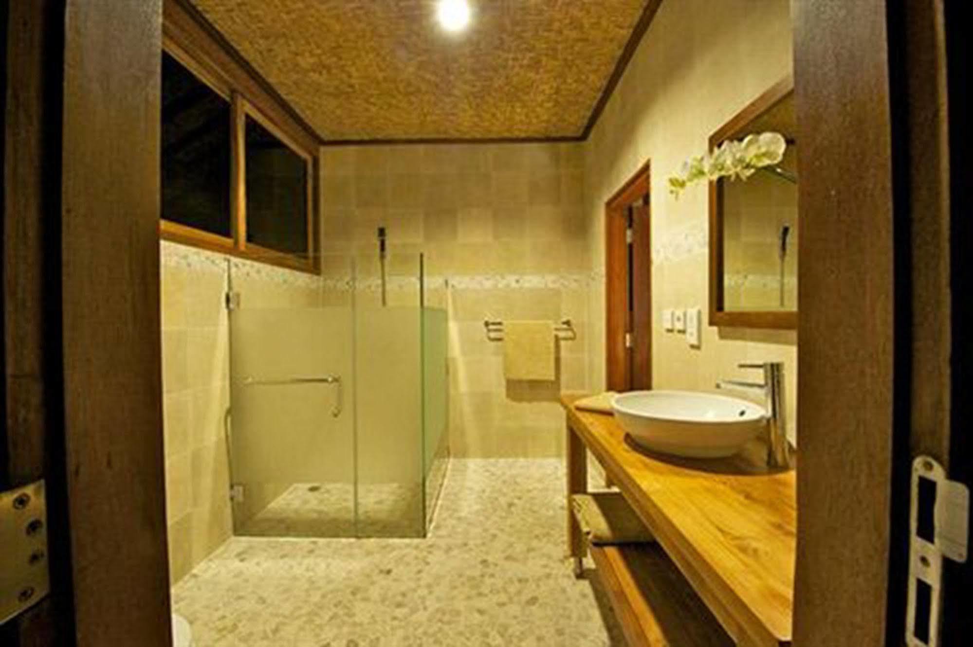 Three Monkeys Villas Pecatu  Екстер'єр фото
